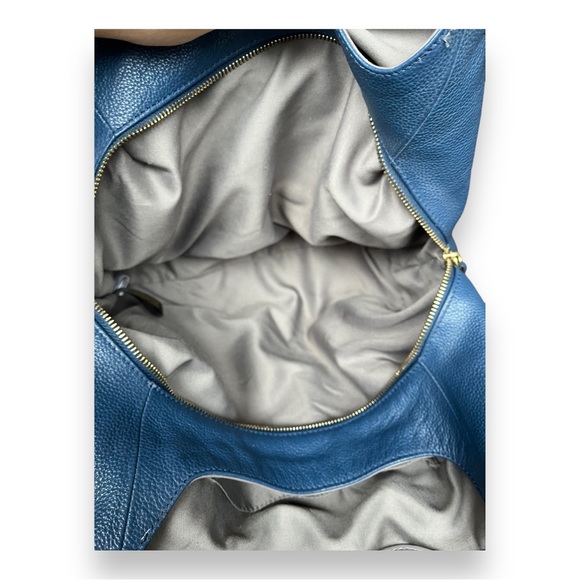 Vince Camuto Aaron Hobo Bag Purse in Pebbled Leather Blue Shade Dark Jean - Picture 11 of 15